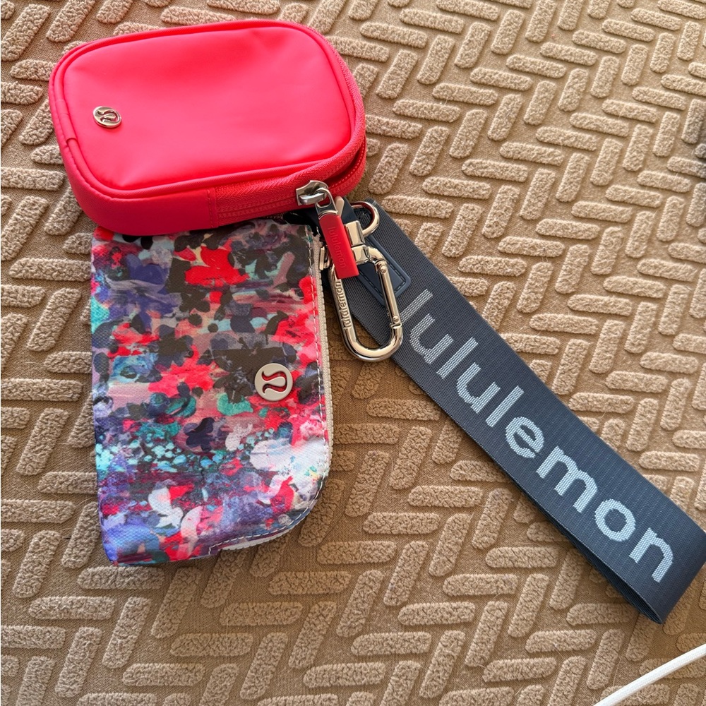 BRAND NEW never used lululemon athletica Red and Multicolor Key & Card Holder
